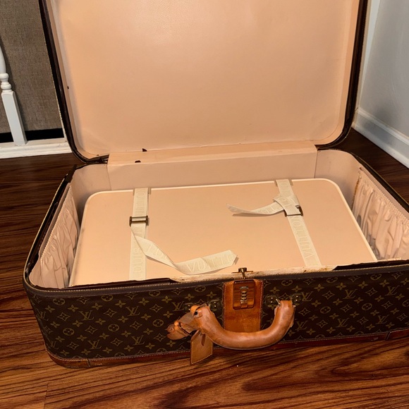 Louis Vuitton Brown Trunk Travel Set - Picture 10 of 10